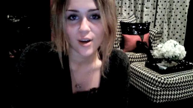 Miley Cyrus on Living With Liam Hemsworth Rumors: I'm Not Living With Anybody
