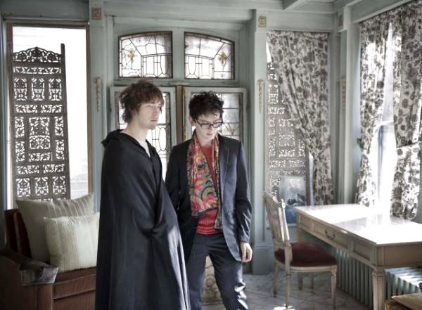 MGMT's Drummer Storms Offstage After Hit in Torso by Glass of Urine
