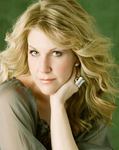Opera Star Joyce DiDonato Takes Top Honor at Gramophone Awards