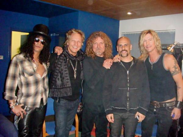 Velvet Revolver Found New Vocalist but Not Announcing Yet