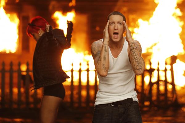 Eminem Tops U.K. Year-End Chart With 'Love the Way You Lie'