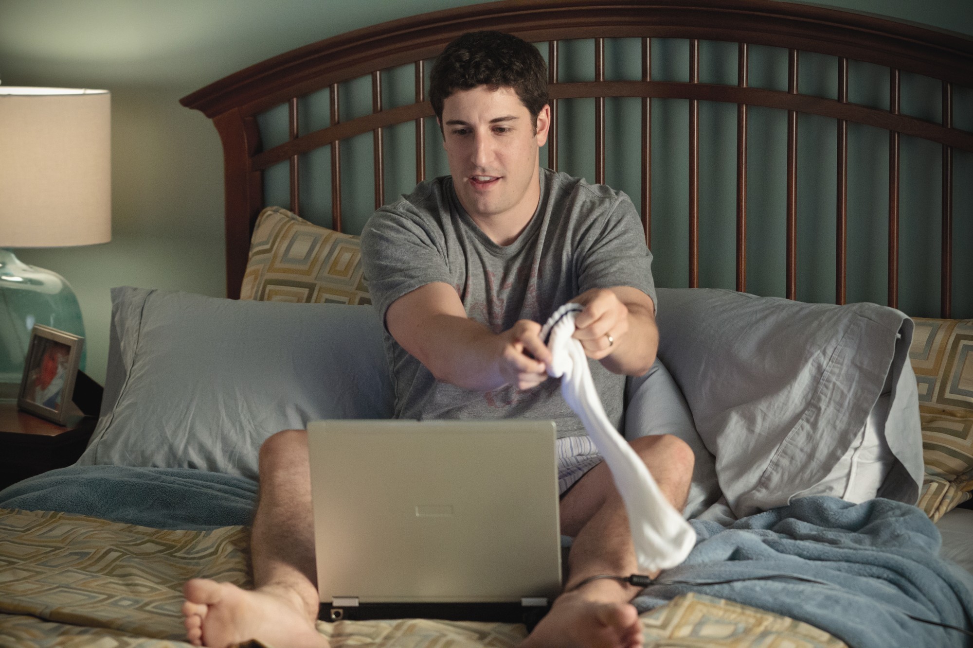 Old Habit Never Dies in 'American Reunion' Red Band Trailer