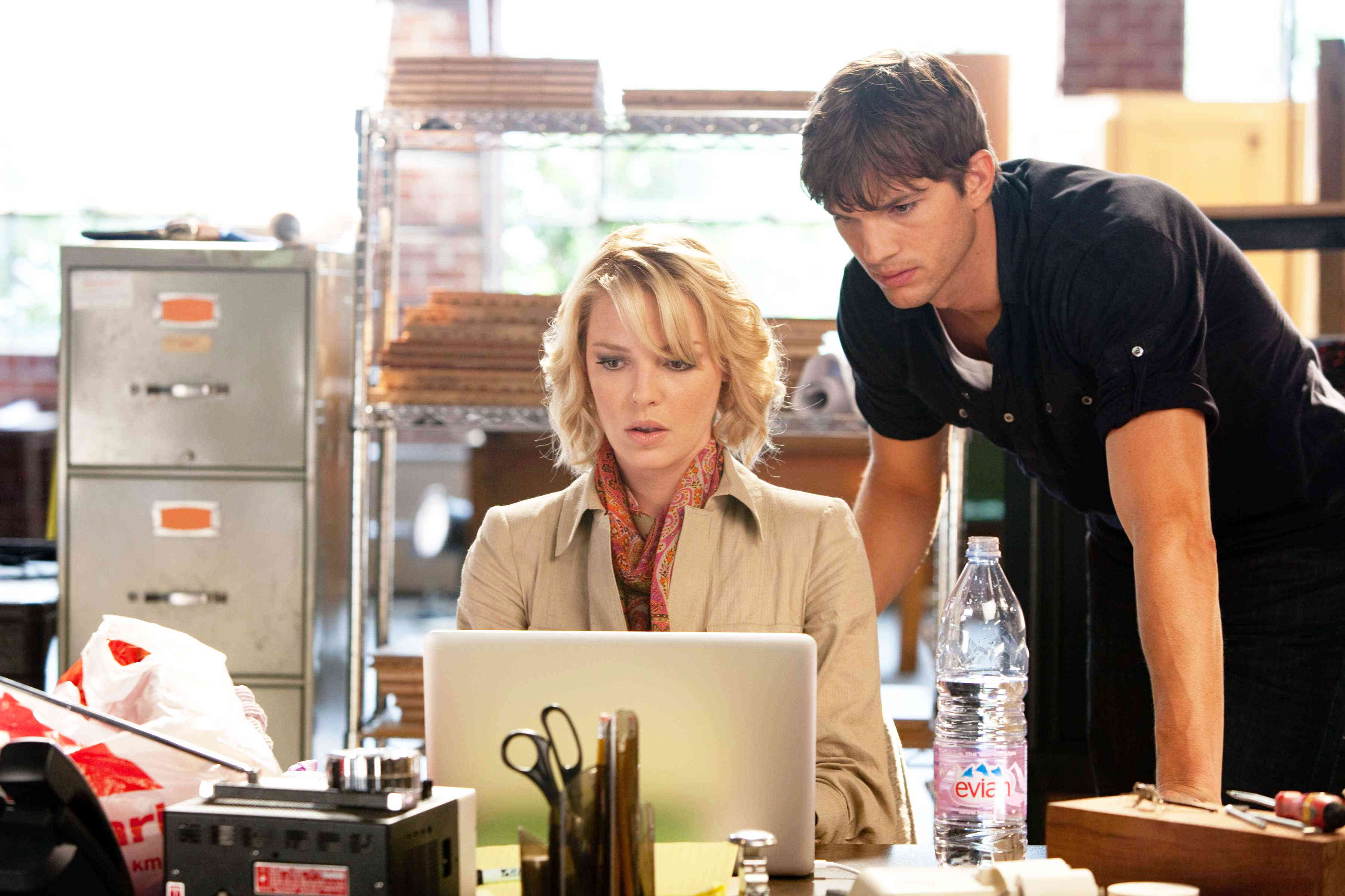 Ashton Kutcher's 'Killers' Welcomes First Trailer