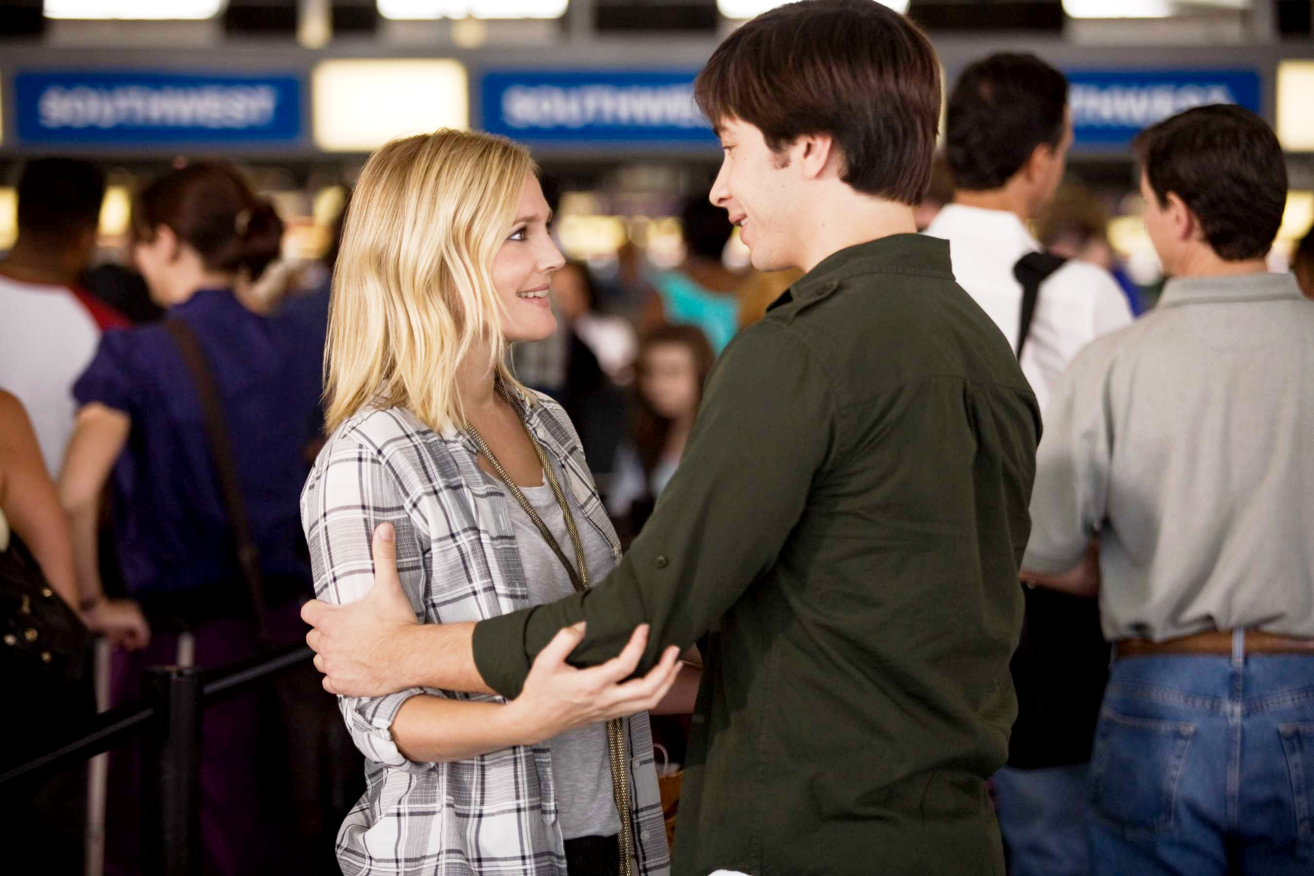 First Trailer for Drew Barrymore's 'Going the Distance' Premiered