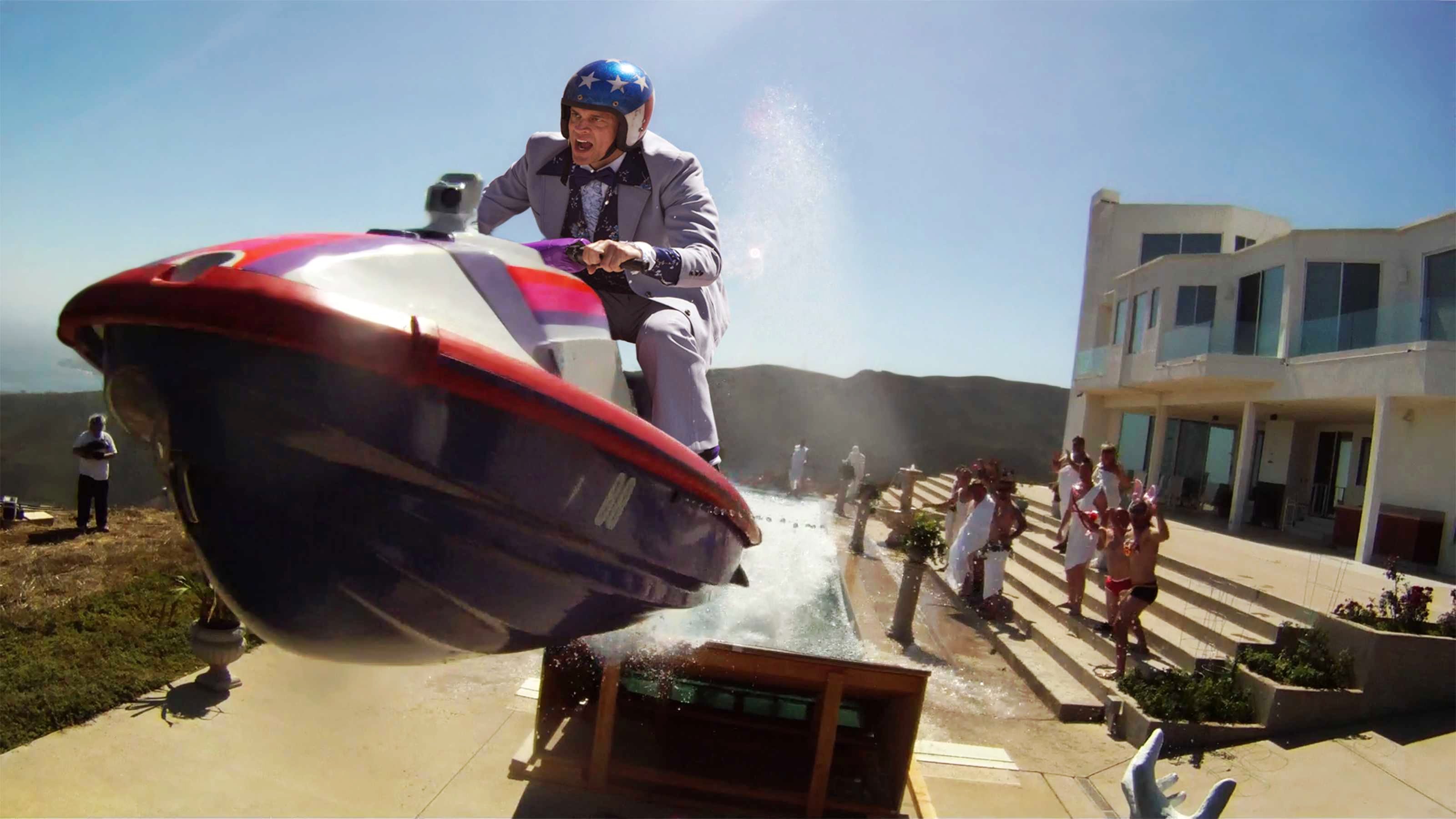 'Jackass 3D' Unleashes Big High Five in First Clip