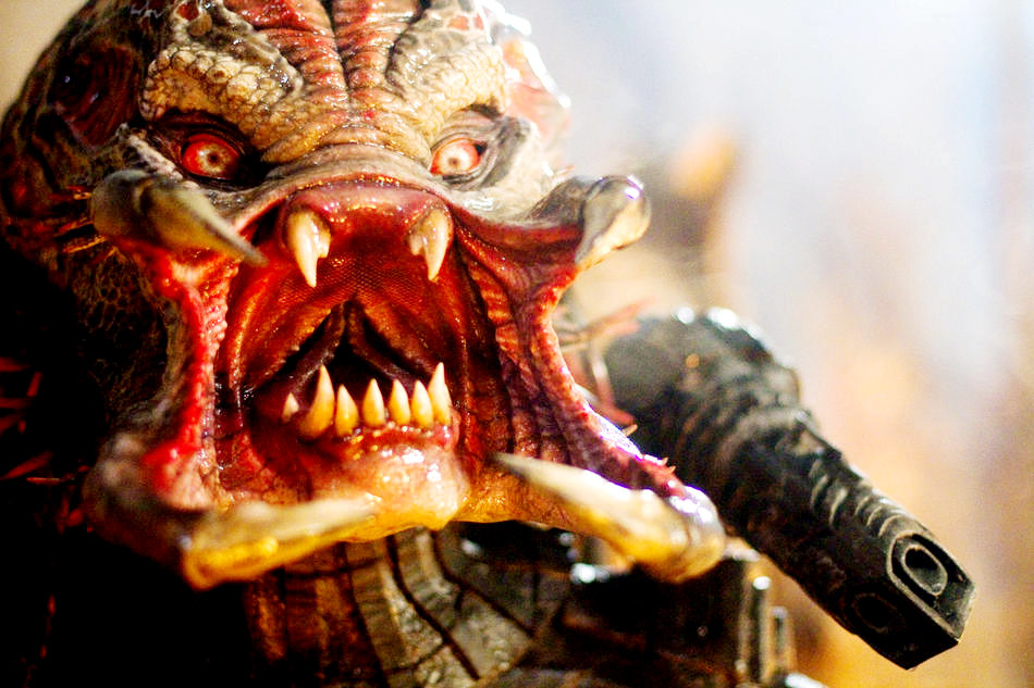 First Look at New Predator Mr. Black in 'Predators' Unveiled