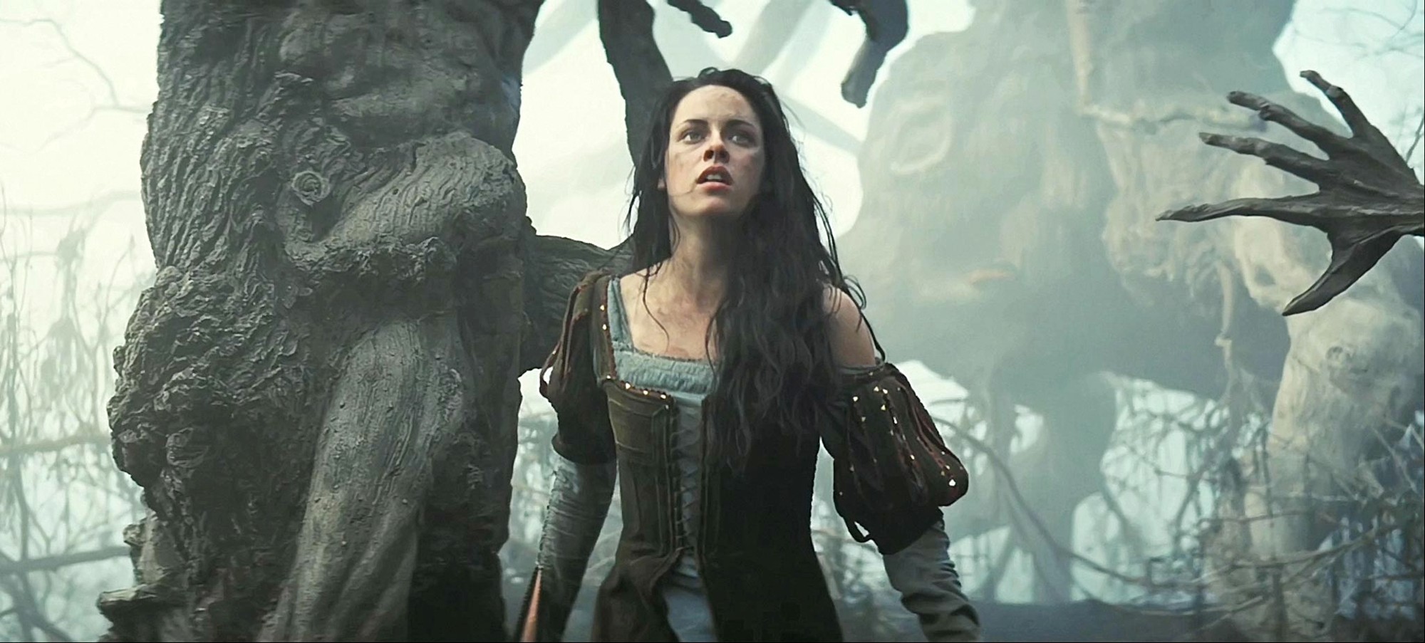 Kristen Stewart Talks Her Character's Tragic Life in 'Snow White and the Huntsman'