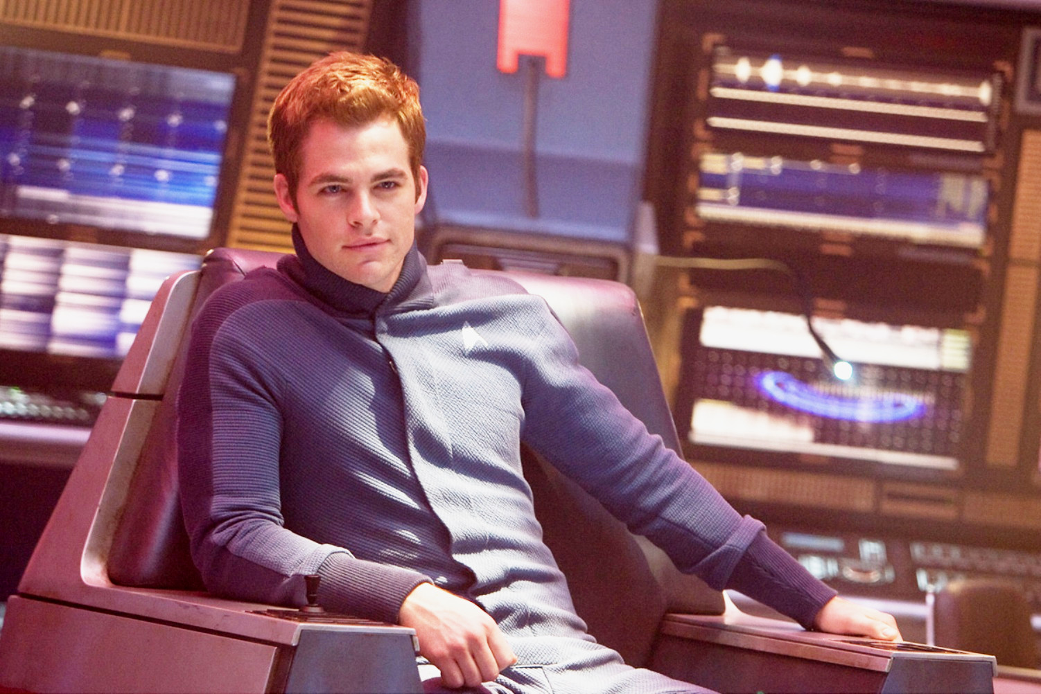 Chris Pine: 'Star Trek 2' Won't Be Like Batman, Will Have Comedic Elements