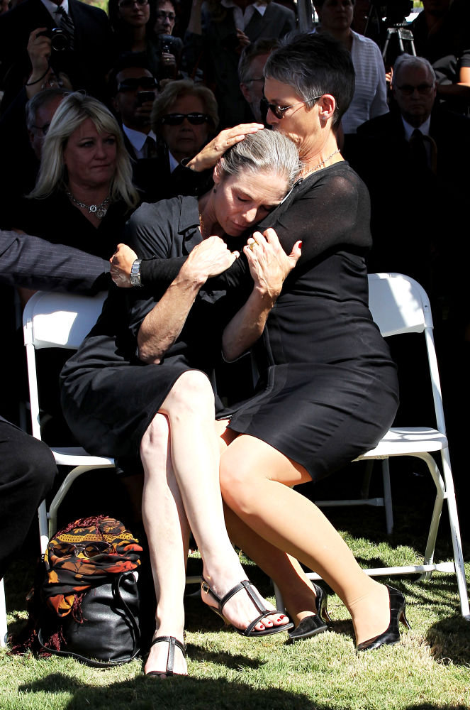 Jamie Lee Curtis, Kelly Curtis
