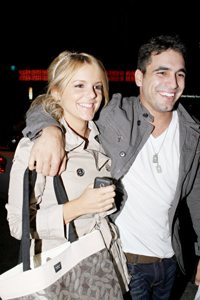 Ali Fedotowsky, Roberto Martinez