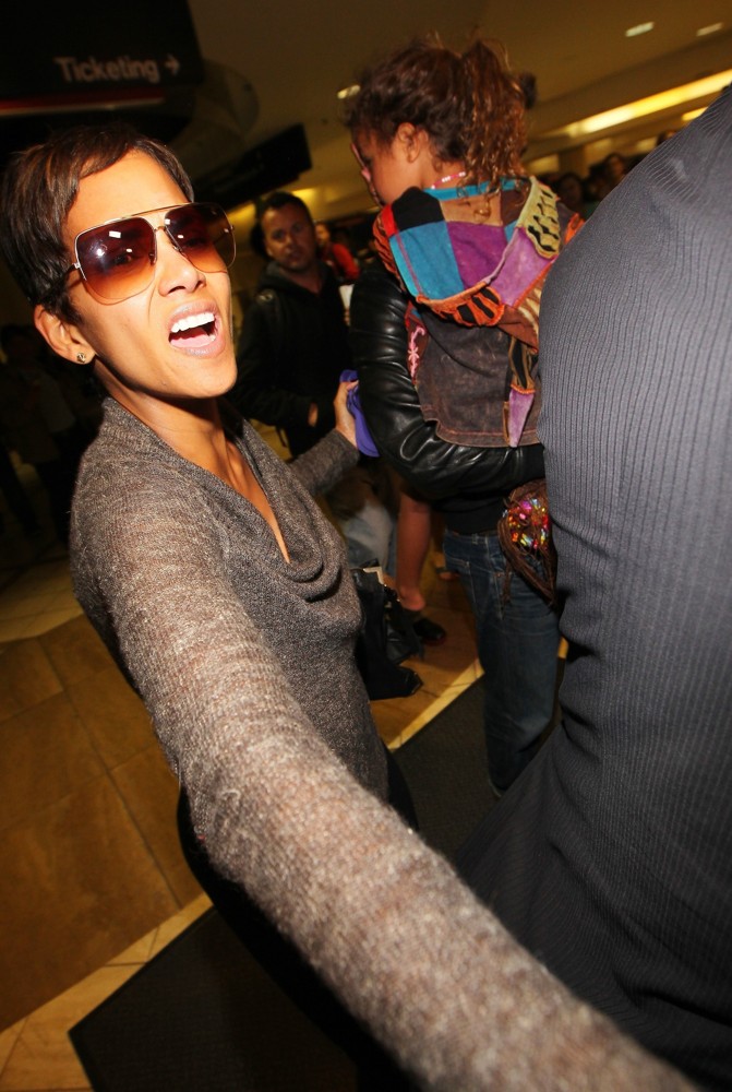 Halle Berry, Olivier Martinez, Nahla Ariela Aubry