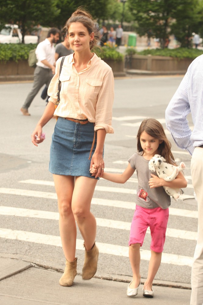 Katie Holmes, Suri Cruise