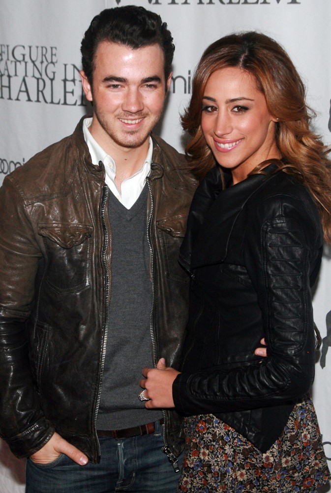 Kevin Jonas, Danielle Deleasa