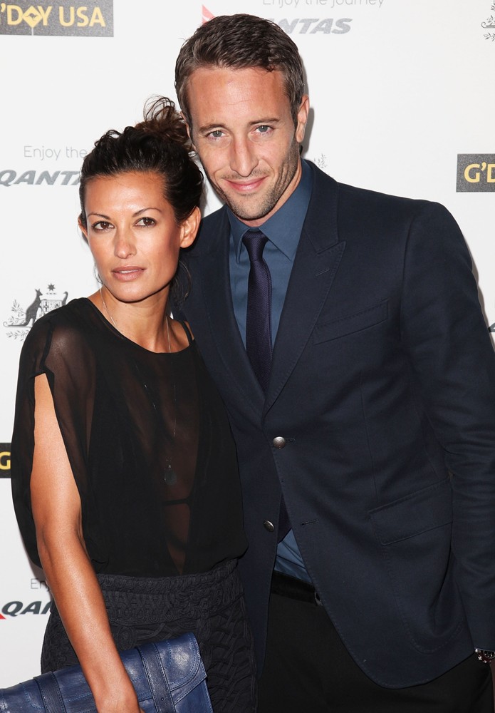 Malia Jones, Alex O'Loughlin