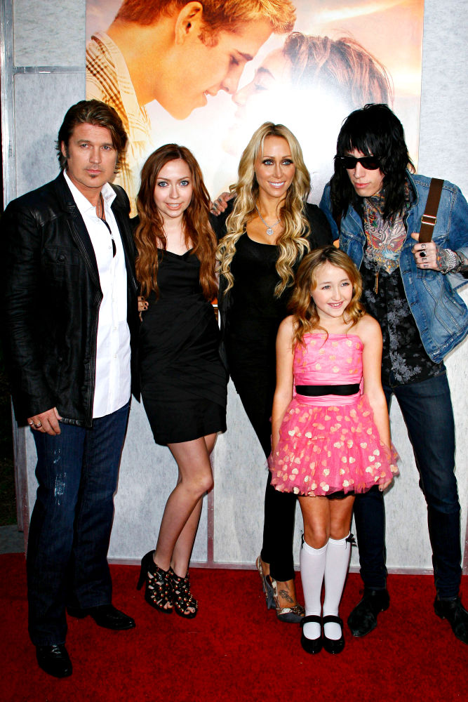 Billy Ray Cyrus, Brandi Cyrus, Tish Cyrus, Noah Cyrus, Trace Cyrus