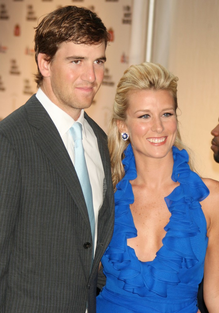 Eli Manning, Abby McGrew