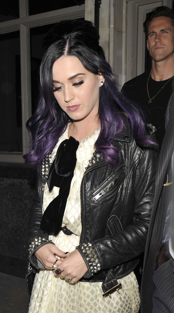 Katy Perry, Robert Ackroyd