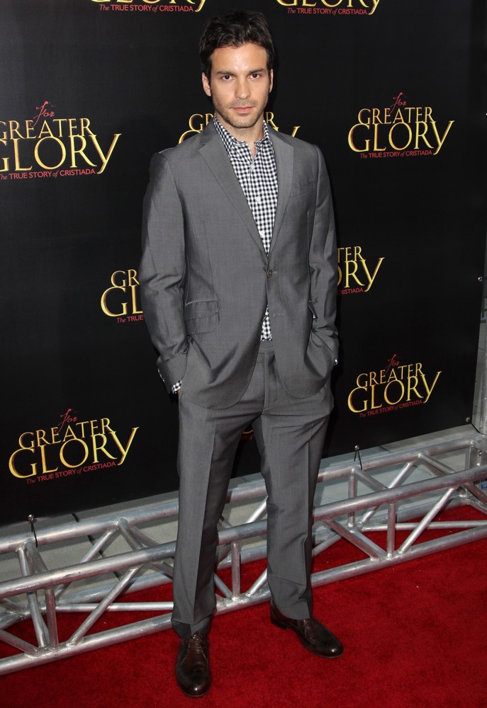 Santiago Cabrera