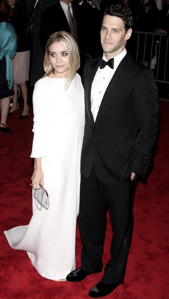Ashley Olsen, Justin Bartha
