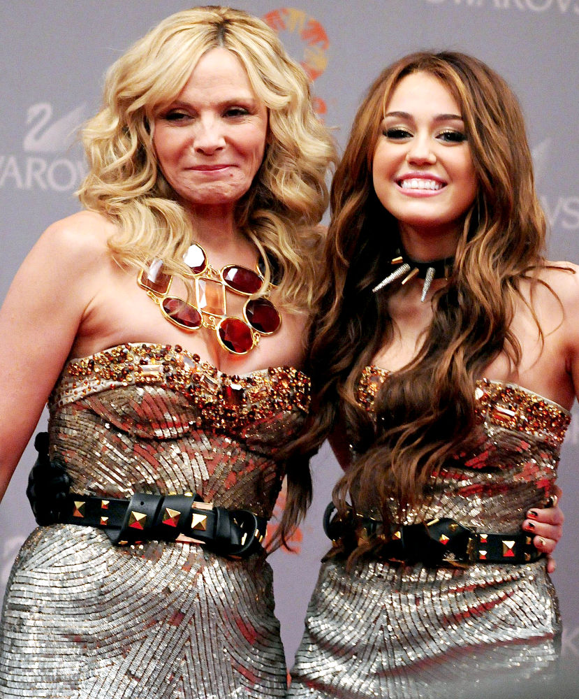Kim Cattrall, Miley Cyrus