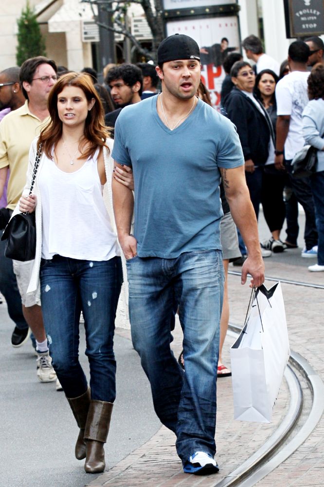 Joanna Garcia, Nick Swisher