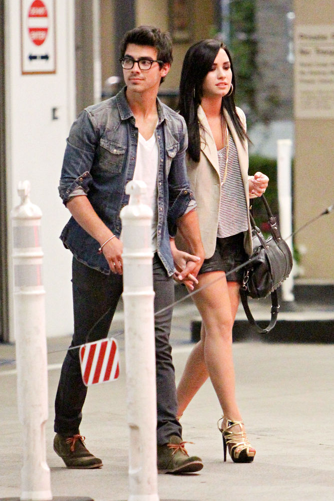 Joe Jonas, Demi Lovato