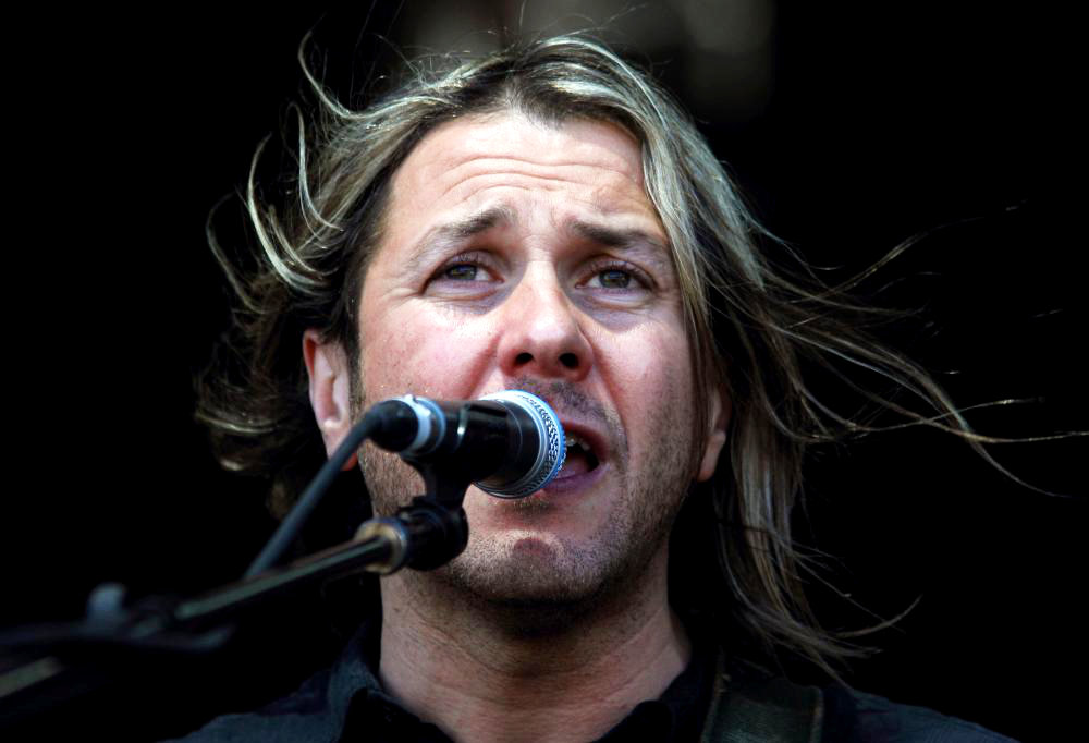 Grant Nicholas, Feeder