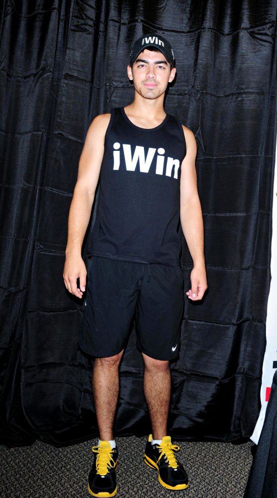 Joe Jonas, Jonas Brothers