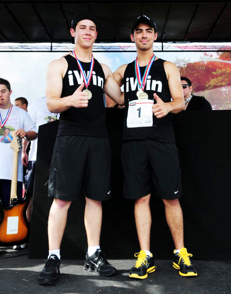 Nick Jonas, Joe Jonas, Jonas Brothers