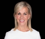 Miss America Chairwoman Gretchen Carlson Under Fire for Eliminating Swimsuit Competition