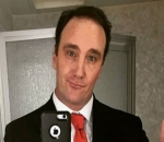Jay Mohr Goes Naked in Logan Lynn's 'Nothing's Ever Wrong' Music Video