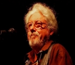 Arlo Guthrie Sets Woodstock's 50th Anniversary in Motion With Performance