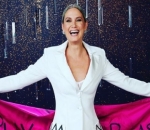 Jennifer Nettles Explains Her CMA Feminist 'Equal Play' Cape