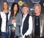 Joey Kramer Rejoins Aerosmith at Las Vegas Show