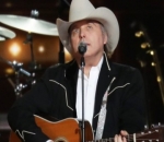 Dwight Yoakam Sues Record Label in Attempt to Win Back Rights to Early Songs