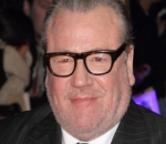 Ray Winstone to Take on Role of James Belcher's Trainer in 'Prizefighter'