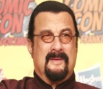 Putin Supporter Steven Seagal Boasts About Working for CIA in Shocking Recording