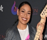 Jordin Sparks Defended by Fans After Being Trolled Over Her National Anthem Performance