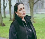Kelly Brook Insists 'It's Fact' That People Who Sleep Naked Have Happier Relationships