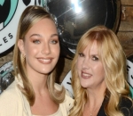 Maddie Ziegler Says Her Mom Apologizes for What She Went Through on 'Dance Moms'