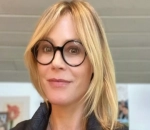 Julie Bowen's Children 'Glued' to Their Phones Once They're Allowed Access at 14