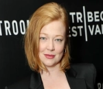 Sarah Snook Terrified to Get on Stage at Golden Globes 2024