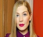 Rosamund Pike to Lead Netflix's Silicon Valley Corporate Thriller 'Thumblite'
