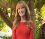 Jane Seymour Warns Female Actors Against Pretending 'to Be 20 When You're 70'
