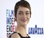 Emma Stone Brought to Tears by Jesse Eisenberg at 2025 Indie Spirit Awards