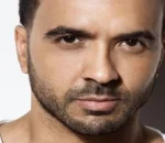 Luis Fonsi and Feid Team Up for Salsa Hit 'Cambiaré' Debut