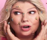 Anastacia Stars in Hilarious Skit on Australian Comedy Series Urzila
