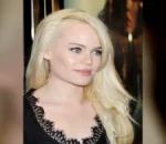 Aimee Anne Duffy Returns to Stage with First Live Gig in Over 15 Years