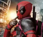 Ryan Reynolds Surprises Fans in Grey Deadpool Suit at Comic-Con
