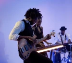 How Independent Entertainers Handle the Business Behind Their Careers